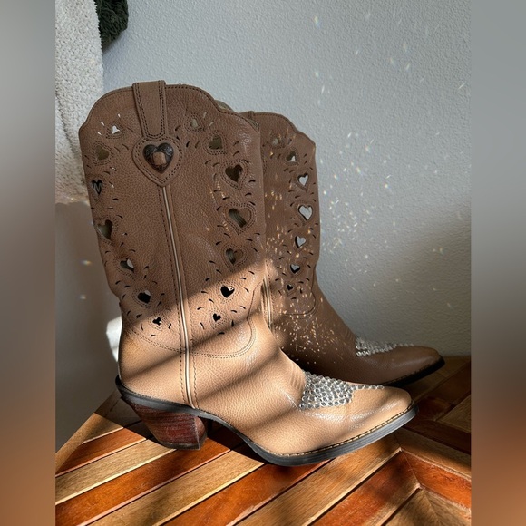 Cutest sparkly leather boots! - Picture 3 of 6